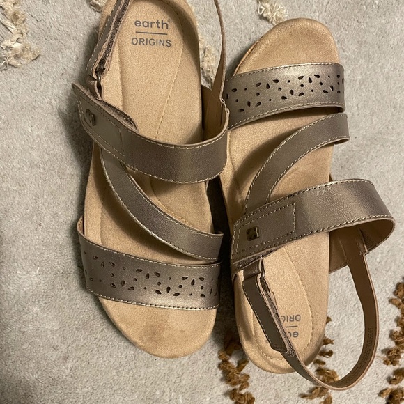 Shoes - Picture 10 of 13